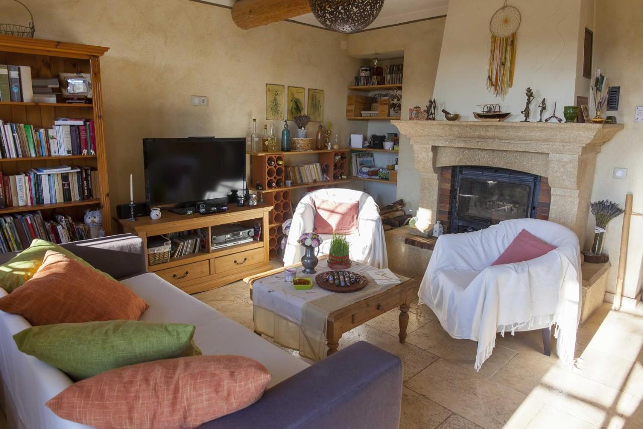Bed and Breakfast Mas Des Rabasses Le Pontet  Exterior foto